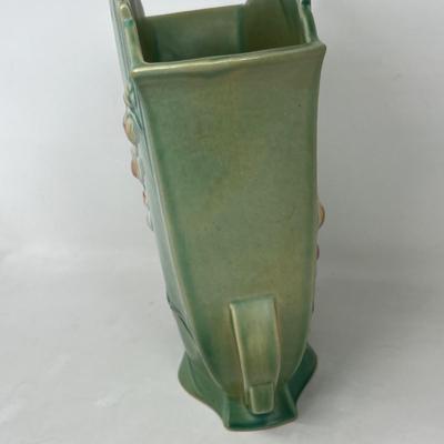 Roseville Ixia Narrow ledge vase