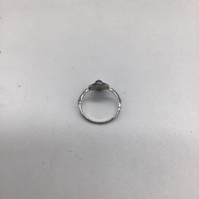 Oval designed ring