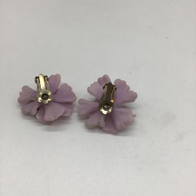 Vintage purple flower clip ons earrings