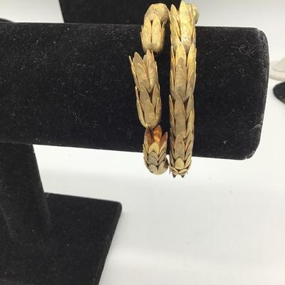 Spiral twistable gold toned bracelet
