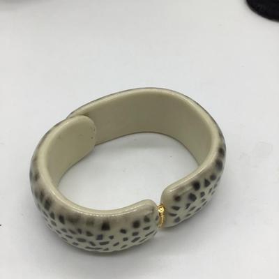 Black spot design bracelet