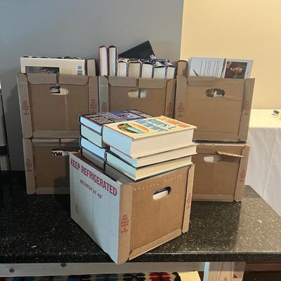 Large Assortment of Hardback Novels - Patterson, Ludlum, Clancy & More (LR-RG)