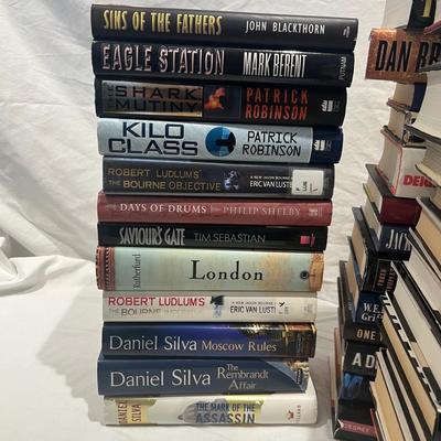 Large Assortment of Hardback Novels - Patterson, Ludlum, Clancy & More (LR-RG)