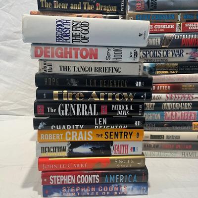 Large Assortment of Hardback Novels - Patterson, Ludlum, Clancy & More (LR-RG)