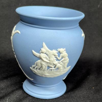 Wedgwood Jasper vase