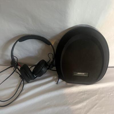 Bose Noise Canceling Headphones & Sennheiser Headphones (O-MG)