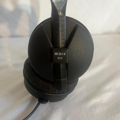 Bose Noise Canceling Headphones & Sennheiser Headphones (O-MG)