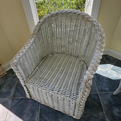 White Wicker Chairs & Table + Two Sets of Cushions (SR-JS)