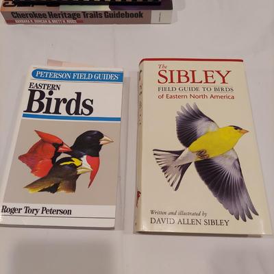 National and Regional Field Guides Inc. N.C Hiking Guides (LR-BBL)