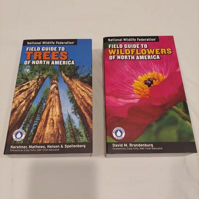 National and Regional Field Guides Inc. N.C Hiking Guides (LR-BBL)