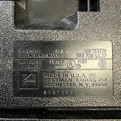 717 Vintage General Electric AM/FM Stereo Cassette Recorder