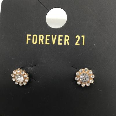 Forever 21 flower earrings