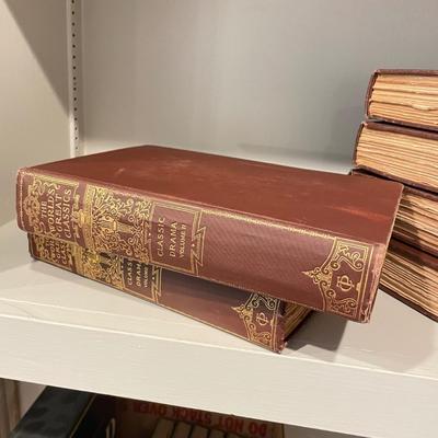 The World's Great Classics - Ten Volumes (LR-SS)
