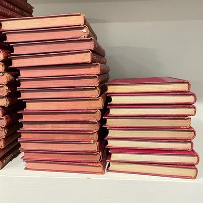 40 Classic Shakespeare Books Published 1901 (LR-SS)