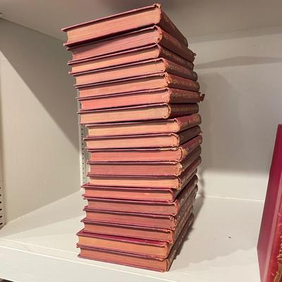 40 Classic Shakespeare Books Published 1901 (LR-SS)