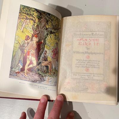40 Classic Shakespeare Books Published 1901 (LR-SS)