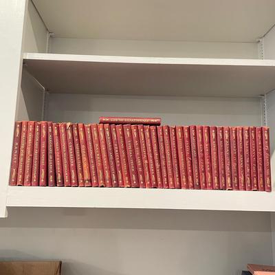 40 Classic Shakespeare Books Published 1901 (LR-SS)