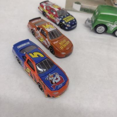 Hallmark Hometown America Drive-In Figurine and Collection of Miniature Cars (#41)