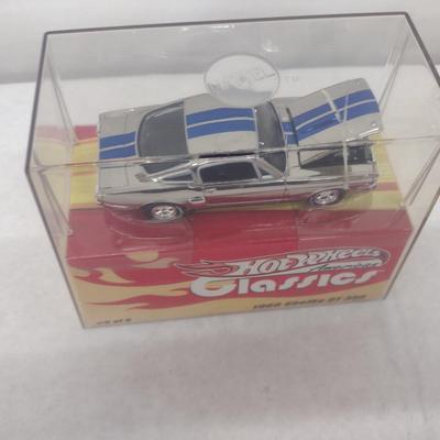 Hot Wheels 'American Classics' 1966 Shelby GT 350 in Original Display Box (#43)