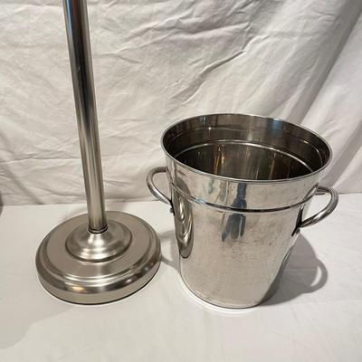 Modern Bathroom Necessities (DR-SS)