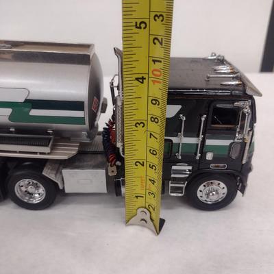 1979 Freightliner Tractor and Tanker Trailer Die Cast Model (#55)