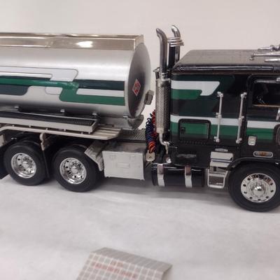 1979 Freightliner Tractor and Tanker Trailer Die Cast Model (#55)