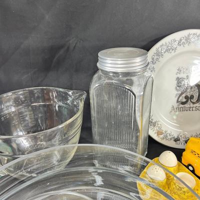 Set of high quality glass floating bowls for candles flowers