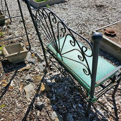Wrought Iron Garden Bench w/Cushion (OY-JS)