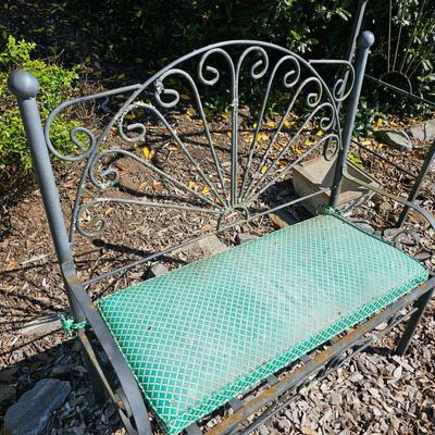 Wrought Iron Garden Bench w/Cushion (OY-JS)