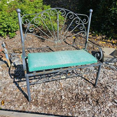 Wrought Iron Garden Bench w/Cushion (OY-JS)