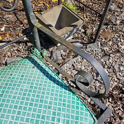 Wrought Iron Garden Bench w/Cushion (OY-JS)