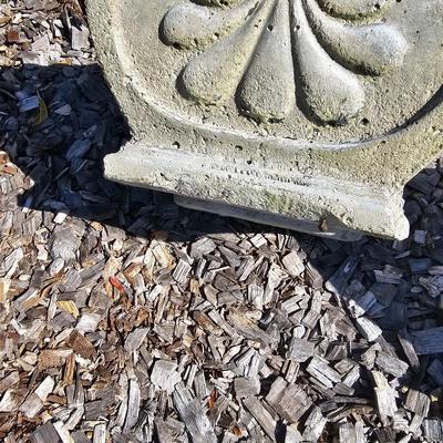 Pair of Concrete Garden Planters (OY-JS)