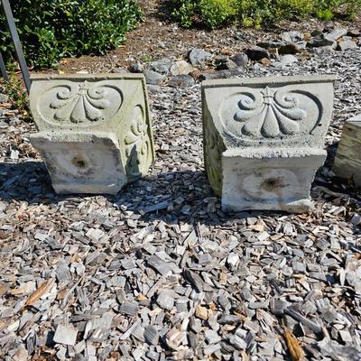 Pair of Concrete Garden Planters (OY-JS)