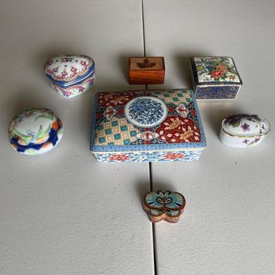 Lot of Vintage Ceramic Trinket Boxes