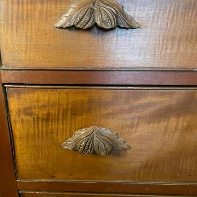 Antique Dresser / Chest of Drawers