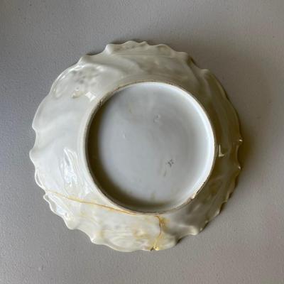 Antique Porcelaine Serving Bowl