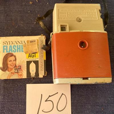Vintage Kodak Hawkeye Flashfun Camera