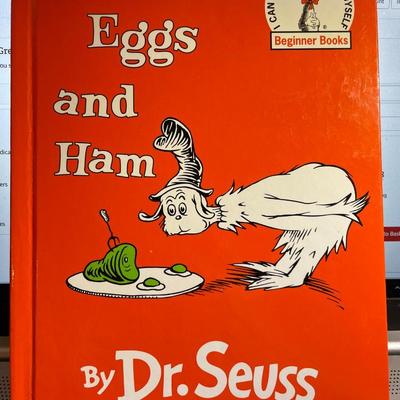 Green Eggs and Ham Beginner Books by Dr Seuss in Good Preowned Condition.