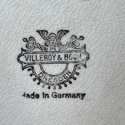 Vintage Villeroy & Boch: Blue Onion Vegetable Serving Bowl 8