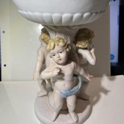 Vintage Cherub Porcelain Pedestal Compote/Bowl. Highly detailed and in VG Preowned Condition. No chips or Cracks and all fingers intact....