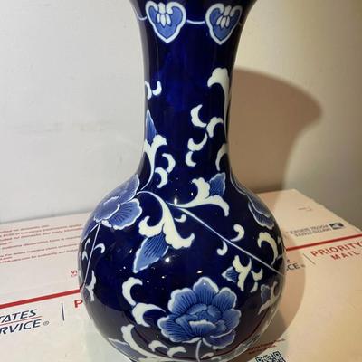 Vintage 20th Century Chinese Porcelain Vase 12" Tall in Very Good Condition as Pictured.