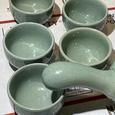 Vintage Korean Celadon Porcelain 6-Piece Tea Set Teapot & 5 Cups as Pictured.