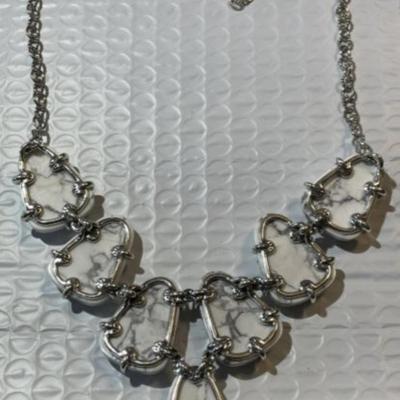 Carolyn Pollack American West White Howlite Sterling Silver Necklace New Never Worn Condition. Substantial Statement Necklace
