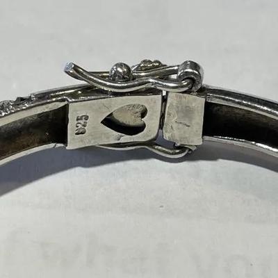 Vintage .925 Sterling Silver Marcasite Hinged Bangle Bracelet 7