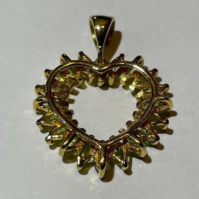 Gold-toned Sterling Silver .925 Peridot Heart Pendant in VG Preowned Condition.