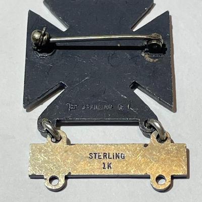 Vintage WWII Sterling Silver U.S. Military Maltese Cross Carbine Medal Pin Award as Pictured.