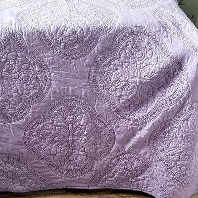 Queen Sized Lavender Coverlet with 2 Shams
