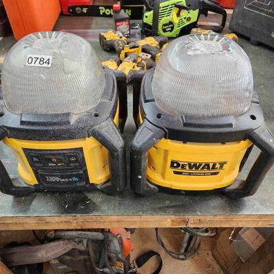 2 DeWalt DCL074 20V Tool Connect Lights Tested Batteries not Included