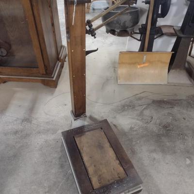 Antique Oak Frame Howe Scale Bulk Floor Scale 1887 Patent
