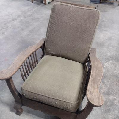 Antique Oak Morris Adjustable Lounge Chair